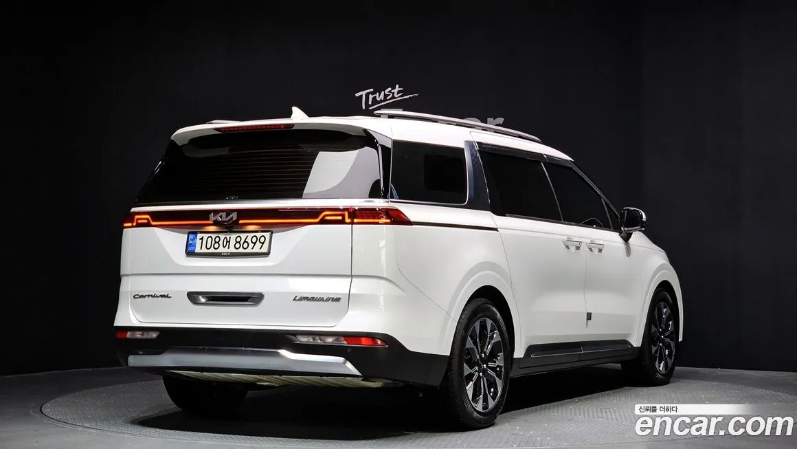 Kia Carnival — фото 2
