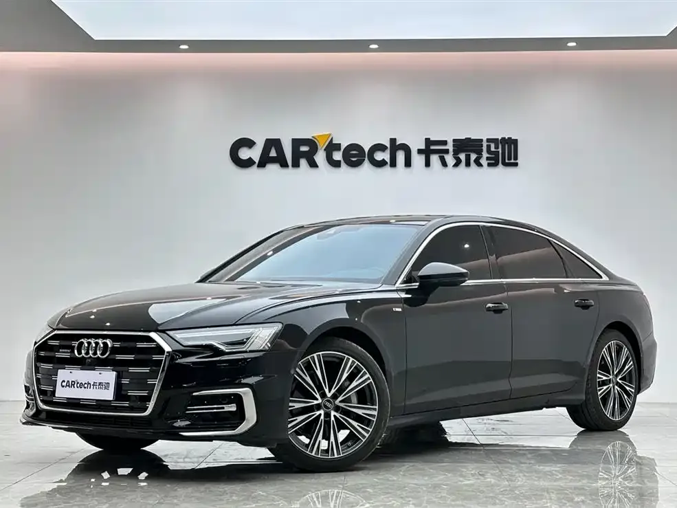 Audi A6L — фото 1
