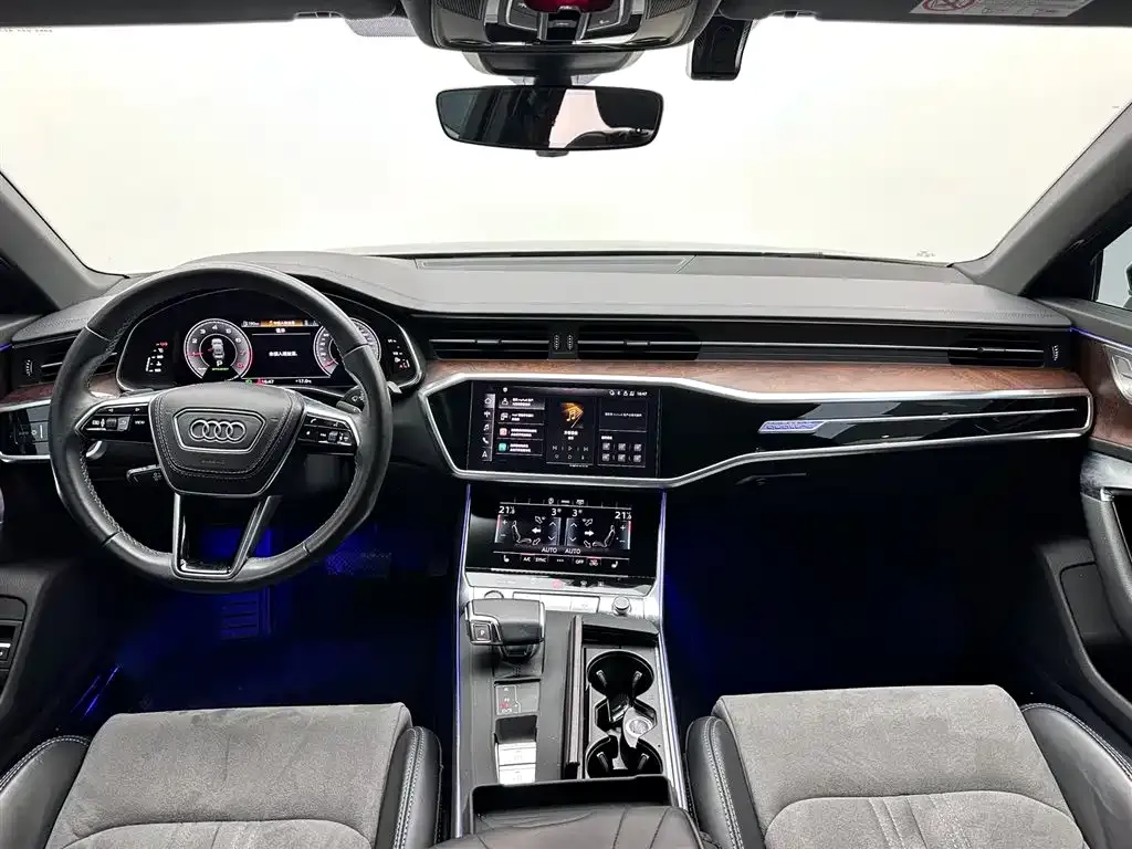 Audi A6L — фото 2