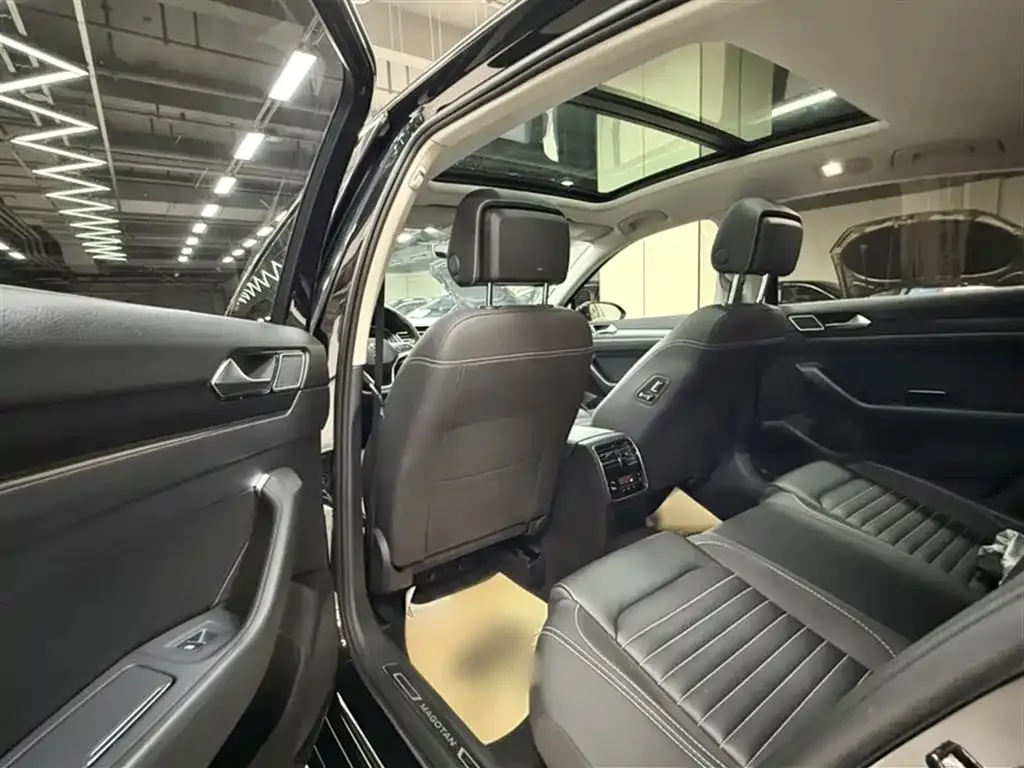 Volkswagen Magotan 2021 из CN, фото 5