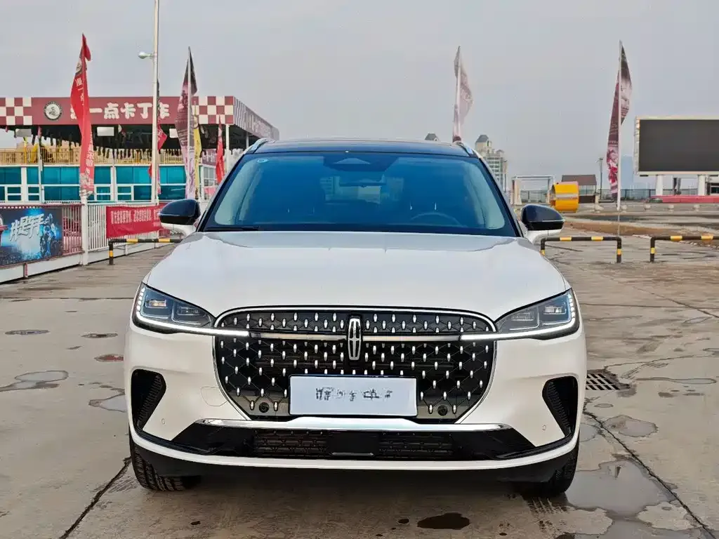 Lincoln Corsair 2025 из CN, фото 3