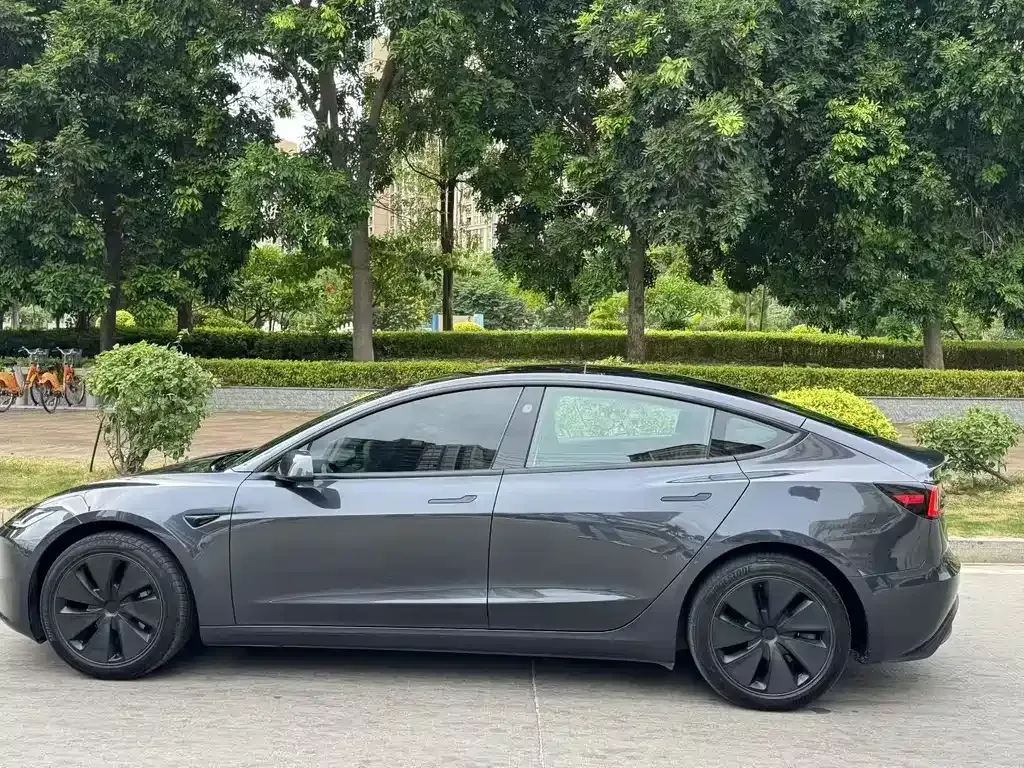 Tesla Model 3 2025 из CN, фото 8