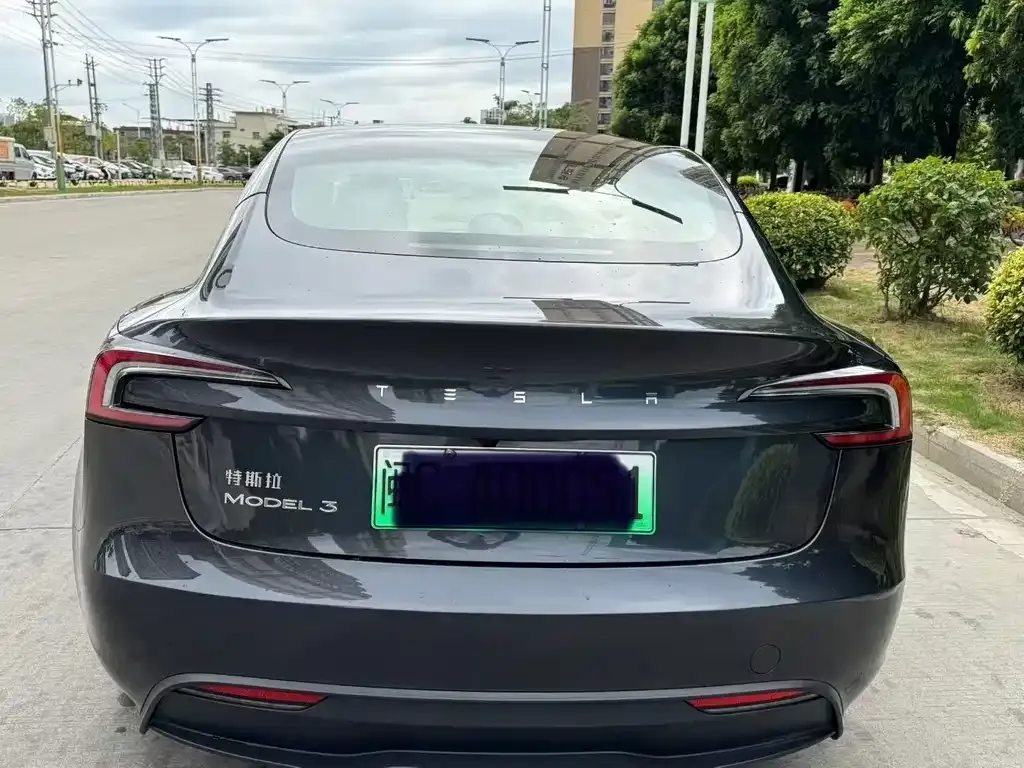 Tesla Model 3 2025 из CN, фото 2