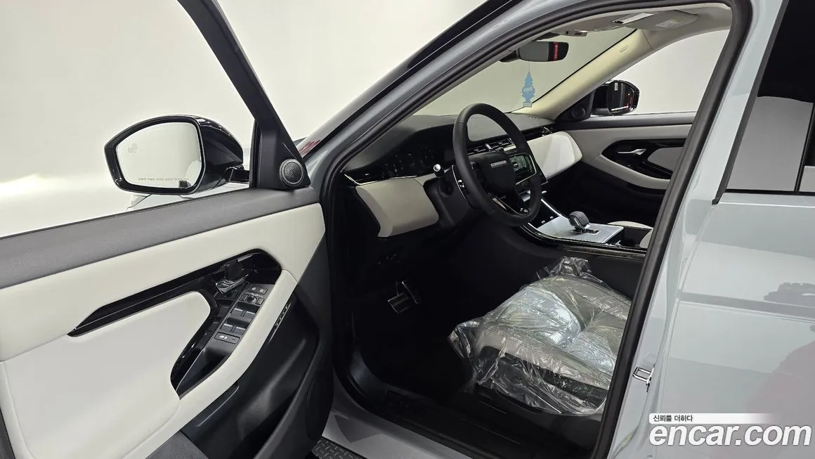 [object Object] Range Rover Evoque 2024 из KR, фото 10