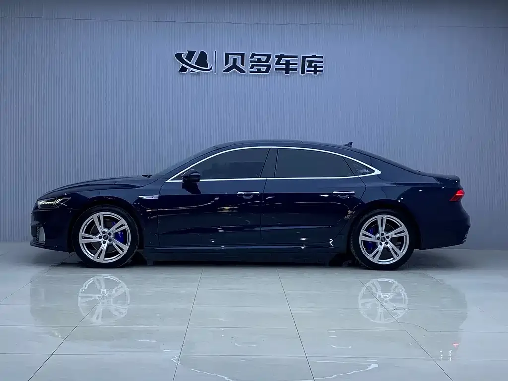 Audi A7L 2023 из CN, фото 5