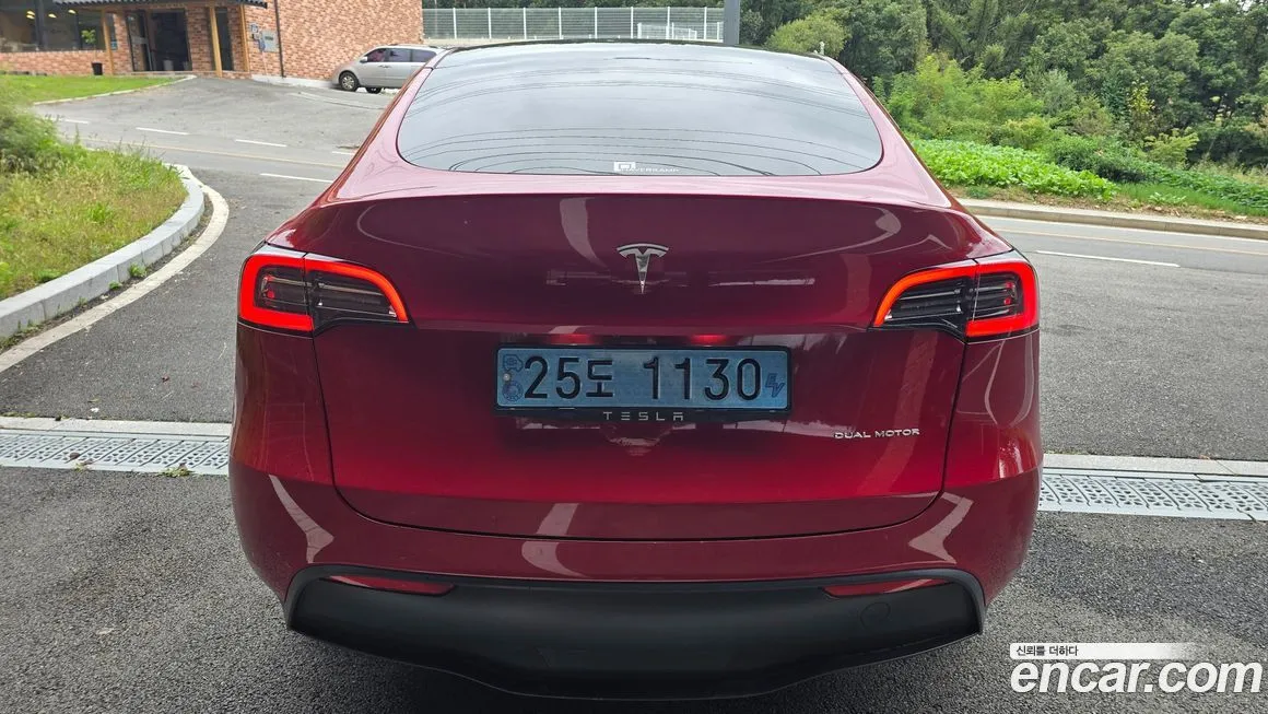 Tesla Model Y 2023 из KR, фото 4