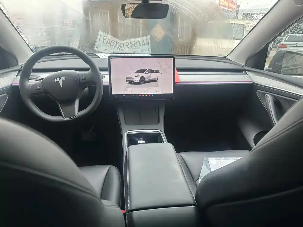 Tesla Model Y 2024 из CN, фото 2
