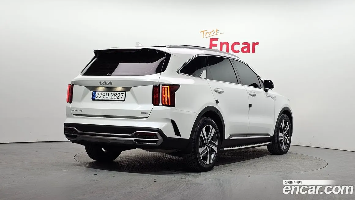 Kia Sorento — фото 5