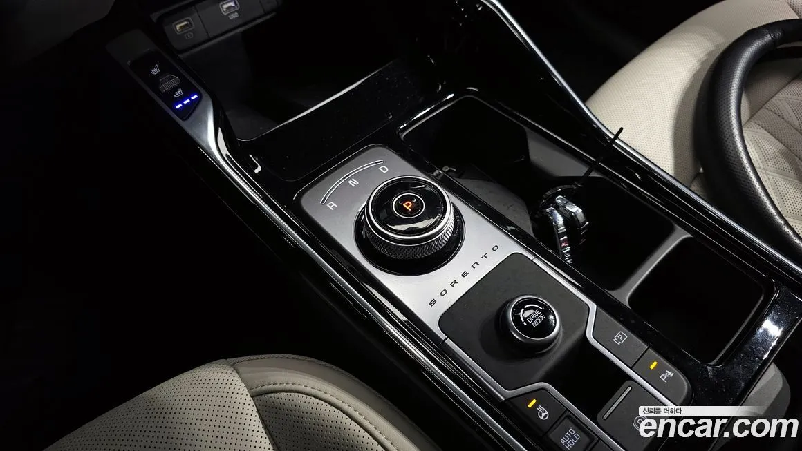 Kia Sorento — фото 9