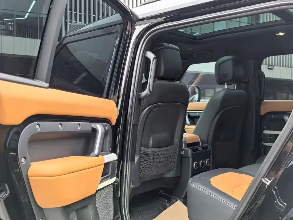 Land Rover Defender 2023 из CN, фото 7