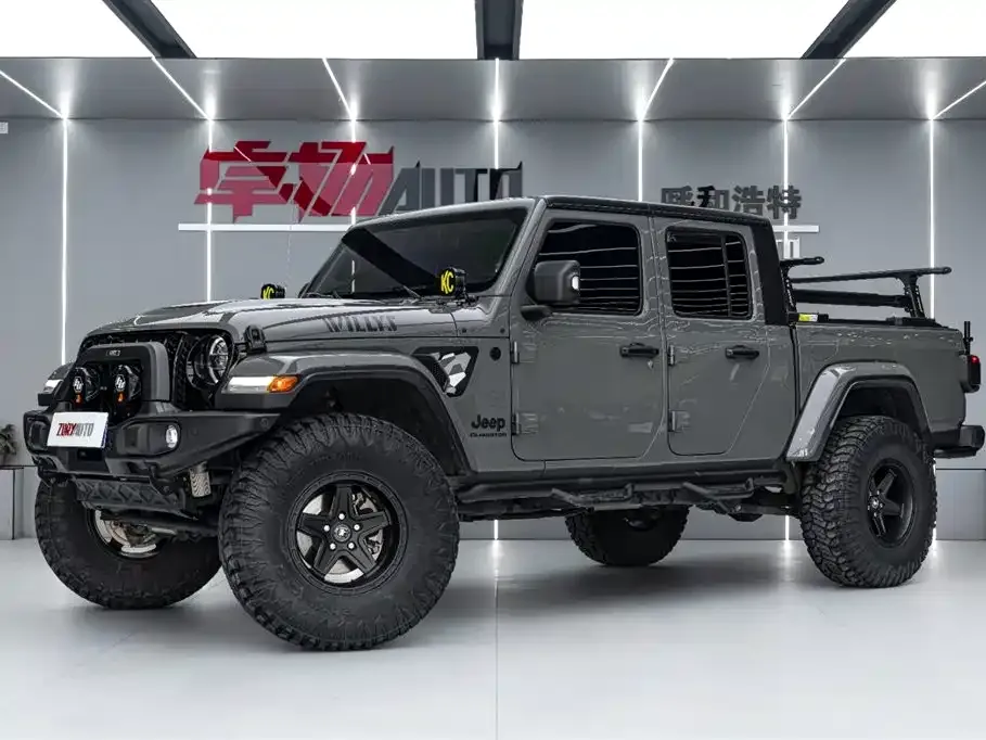 Jeep Gladiator 2023 из CN, фото 1
