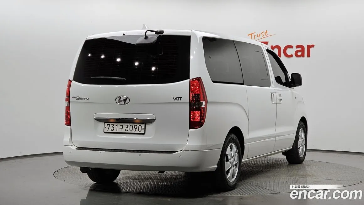 Hyundai Starex 2021 из KR, фото 2