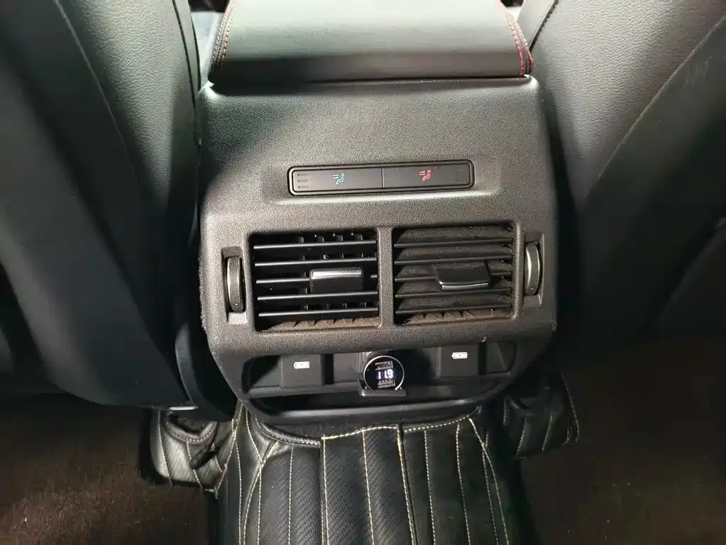 Land Rover Discovery Sport 2022 из CN, фото 3