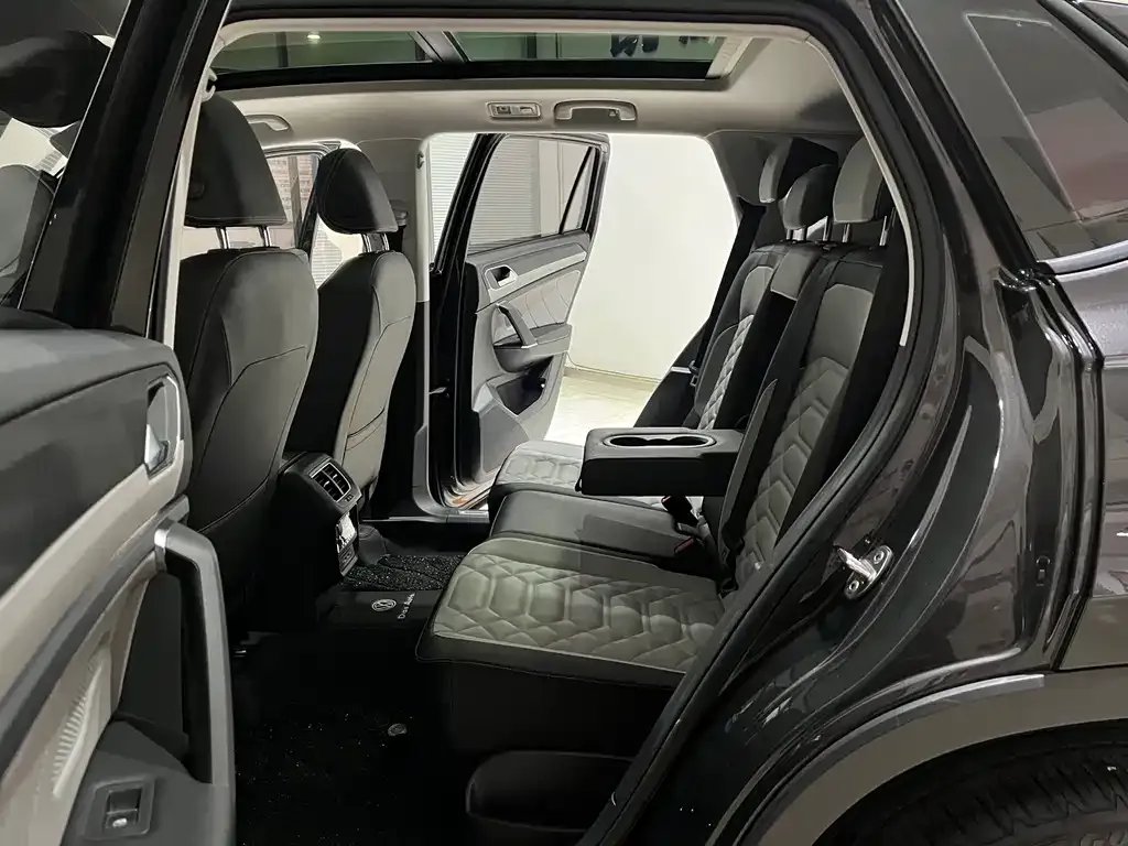 Volkswagen Tayron 2023 из CN, фото 9