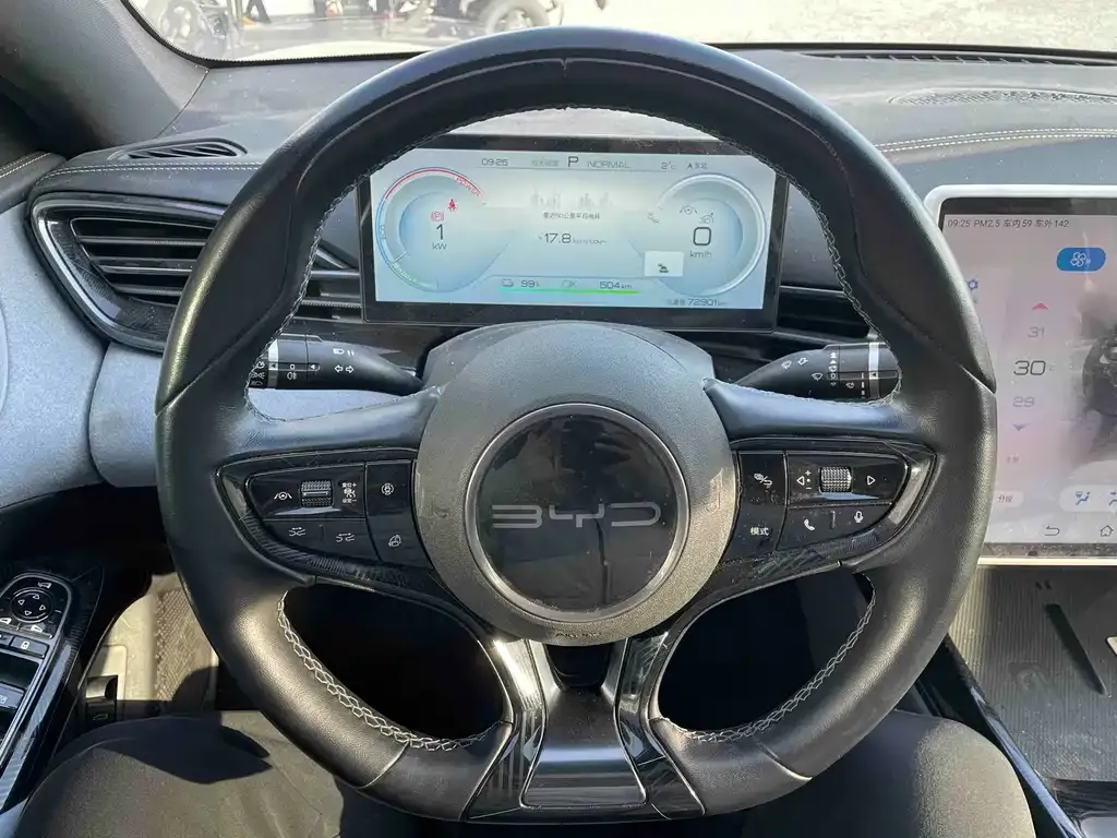 BYD Seal — фото 3