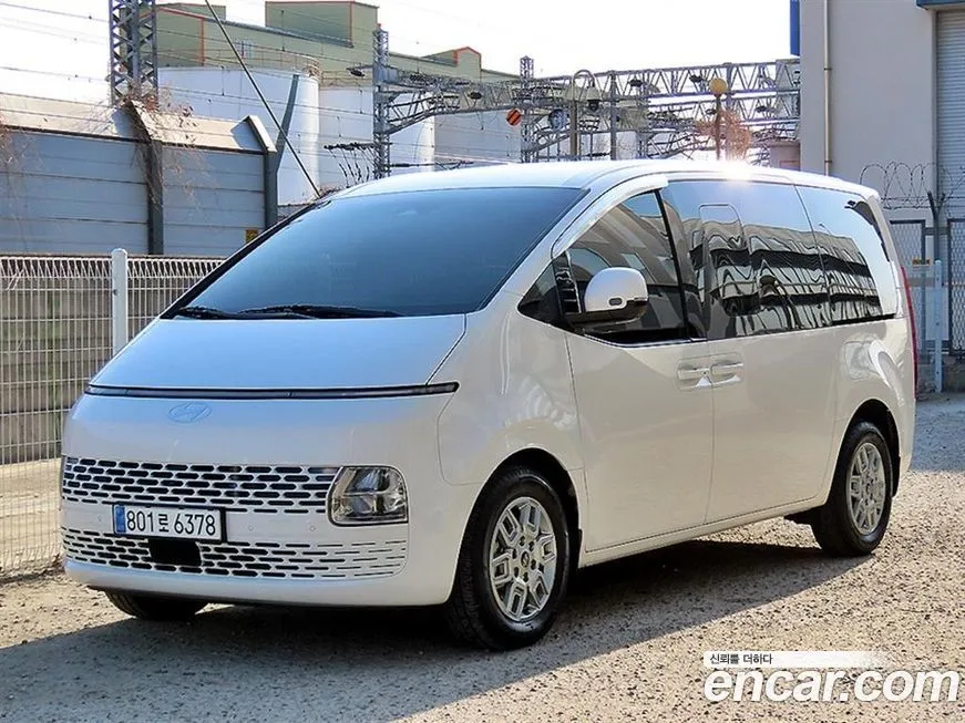 Hyundai Staria — фото 3