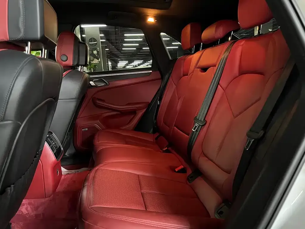 Porsche Macan 2021 из CN, фото 4