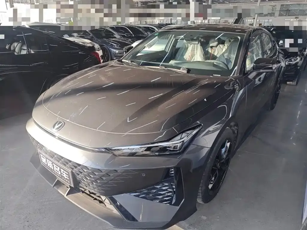 Changan UNI-V 2025 из CN, фото 1