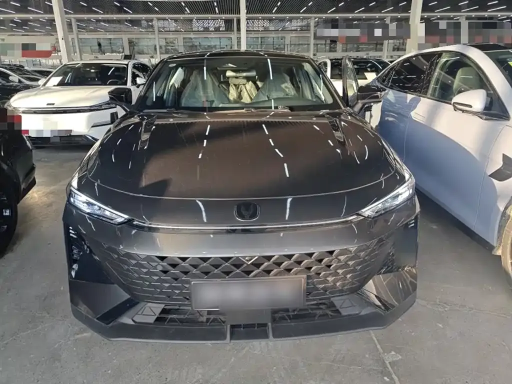 Changan UNI-V 2025 из CN, фото 3