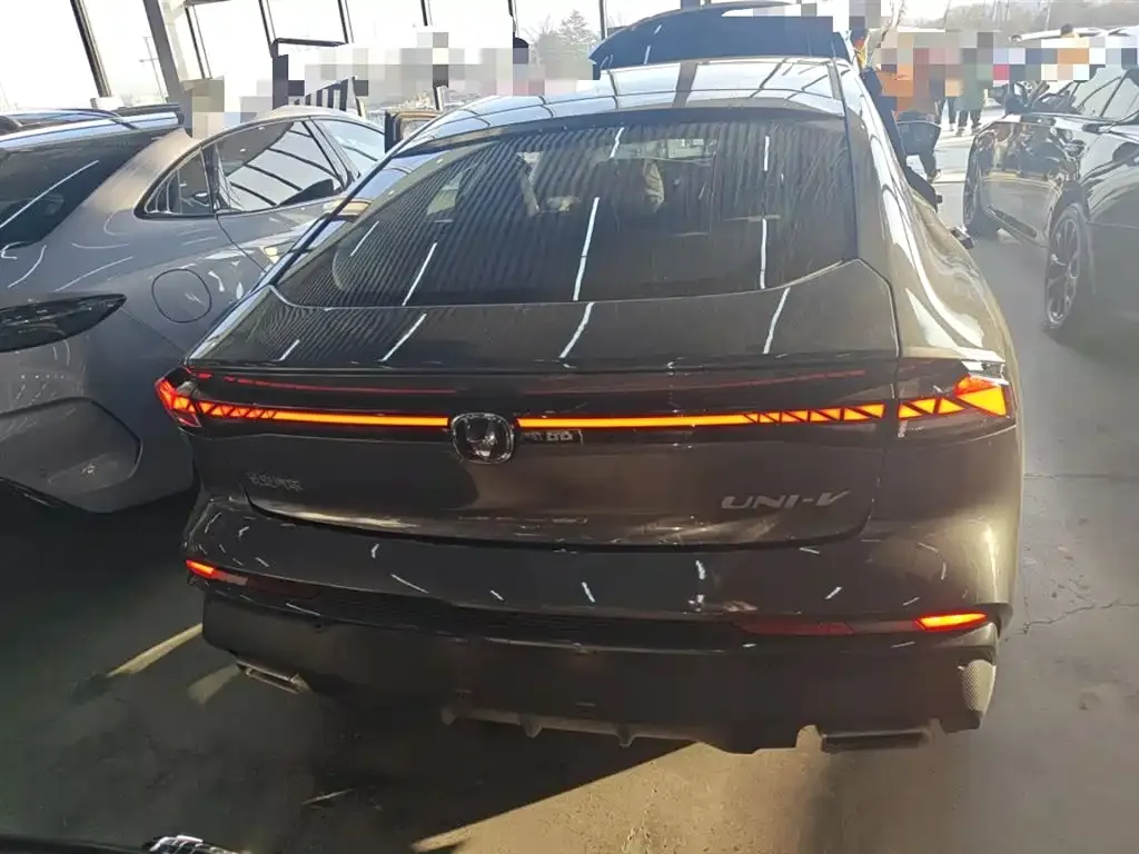 Changan UNI-V 2025 из CN, фото 8