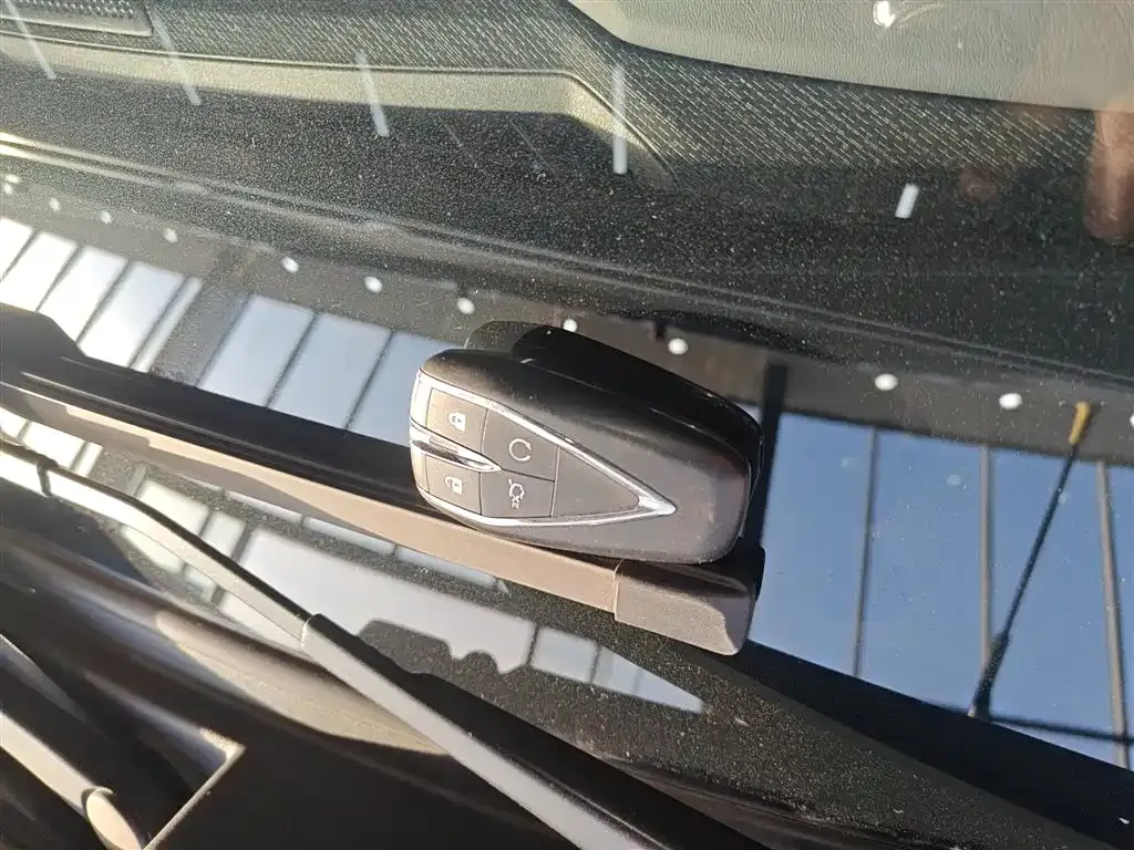 Changan UNI-V 2025 из CN, фото 9