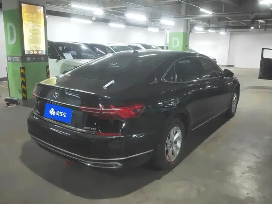 Volkswagen Passat — фото 8