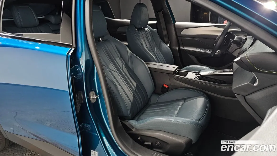 Peugeot 408 2023 из KR, фото 8