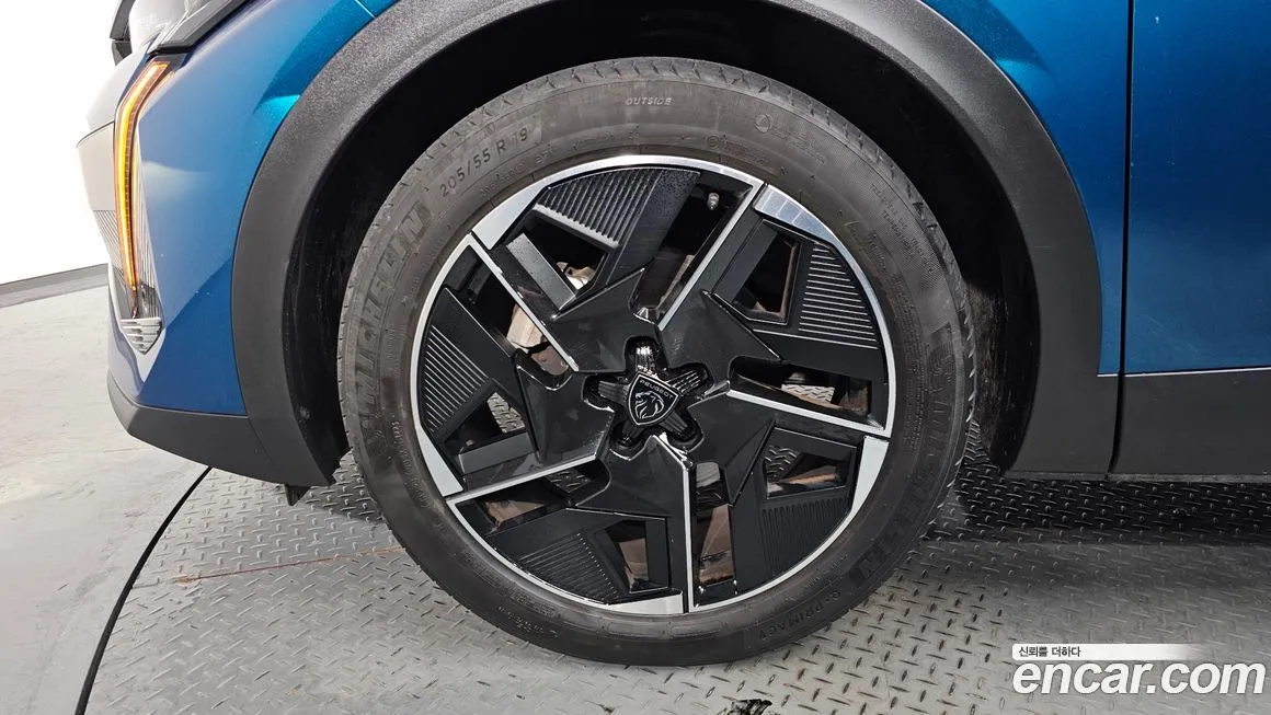 Peugeot 408 2023 из KR, фото 6
