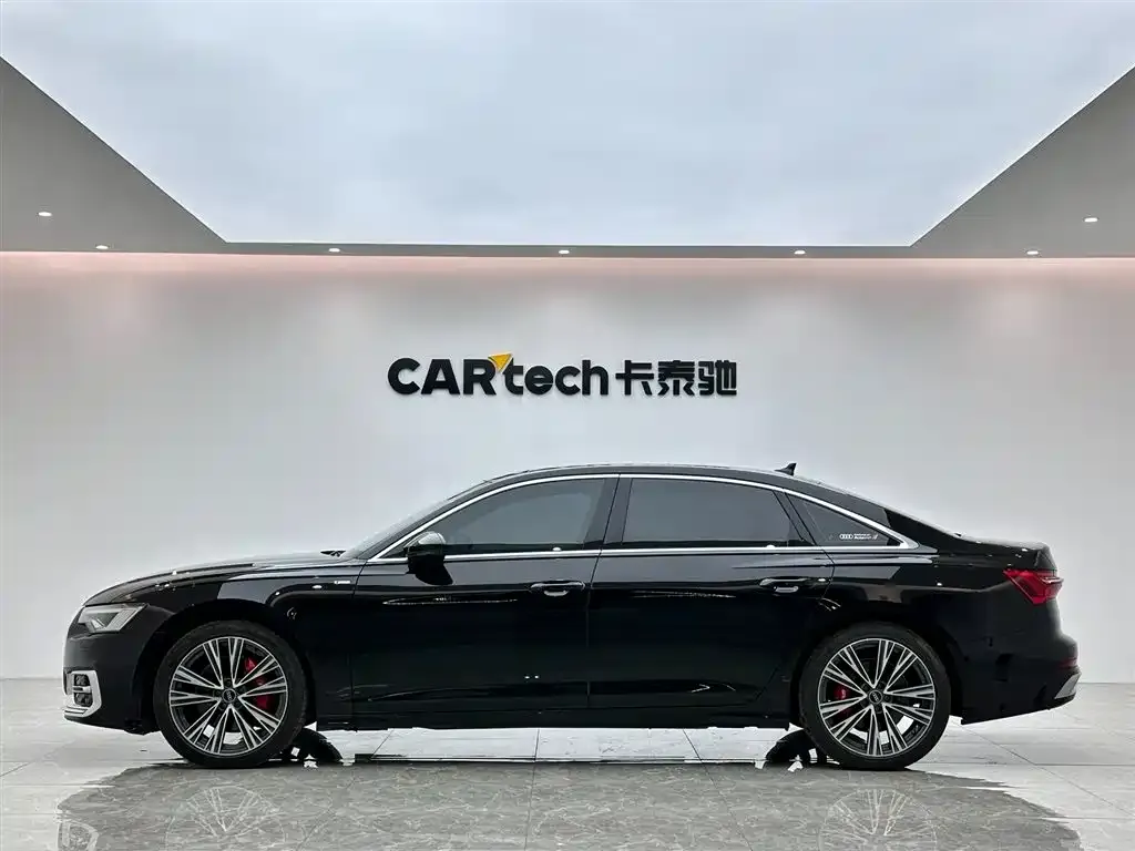 Audi A6L 2022 из CN, фото 2