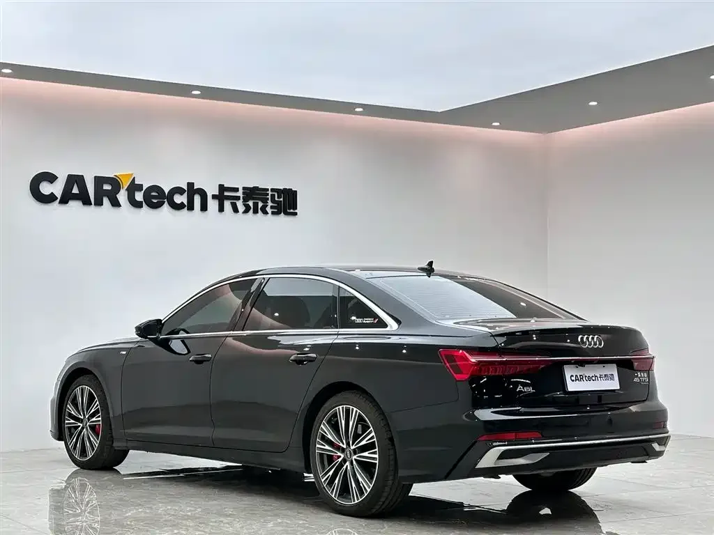 Audi A6L 2022 из CN, фото 4
