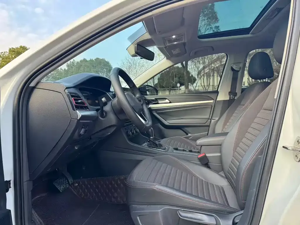 Volkswagen Lavida 2023 из CN, фото 4