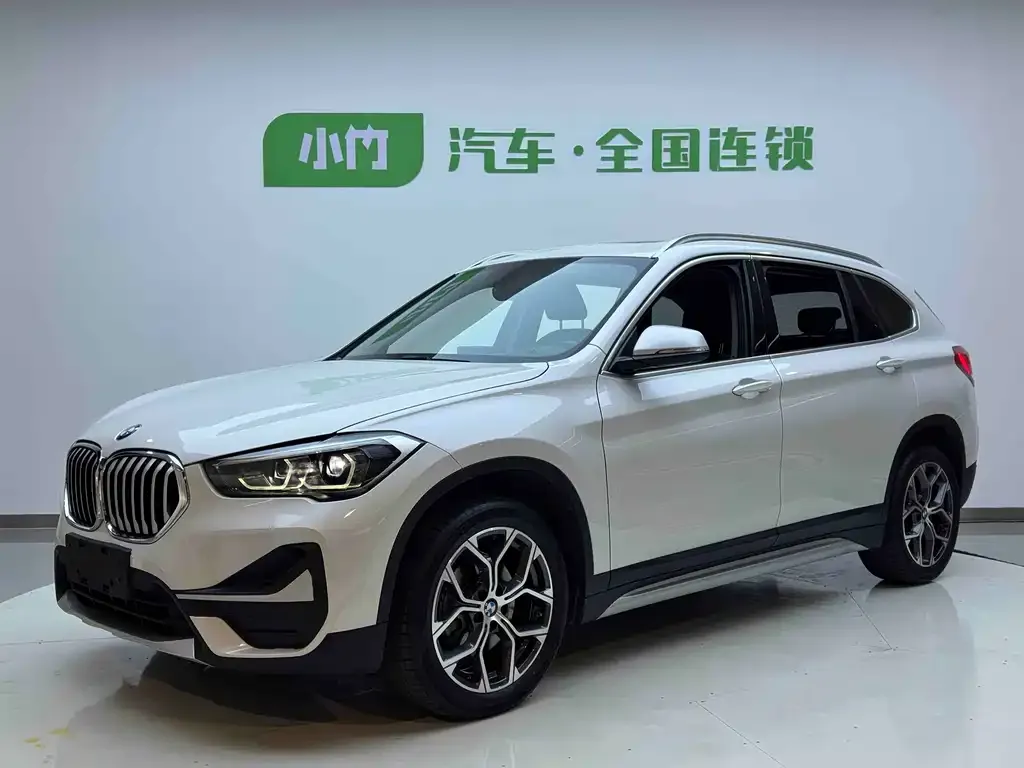 BMW X1 — фото 1
