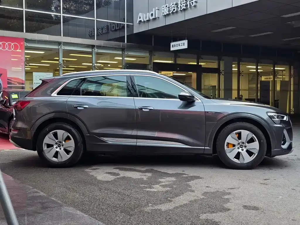 Audi e-tron 2026 из CN, фото 6
