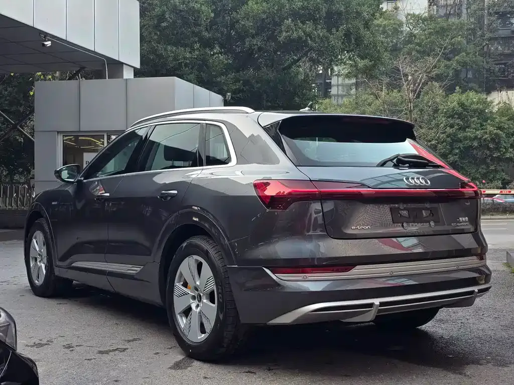 Audi e-tron 2026 из CN, фото 9