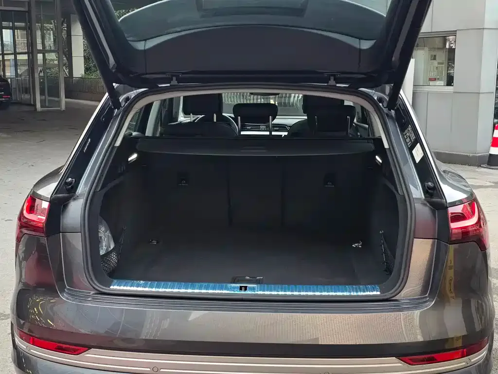 Audi e-tron 2026 из CN, фото 3