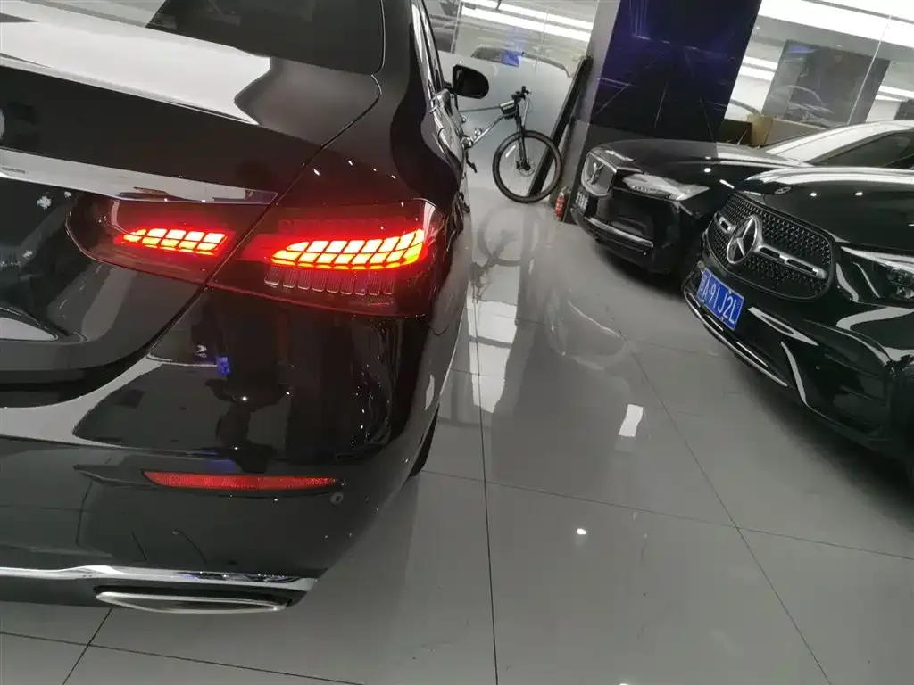 Mercedes-Benz E-Class 2022 из CN, фото 3