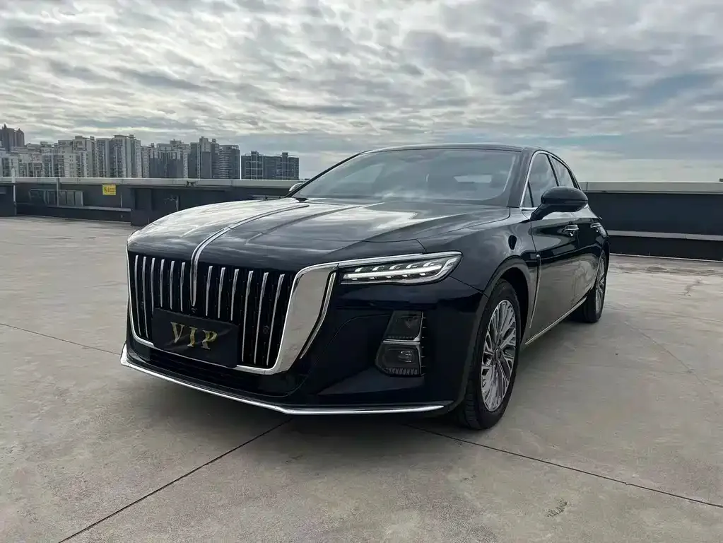 Hongqi H5 — фото 1