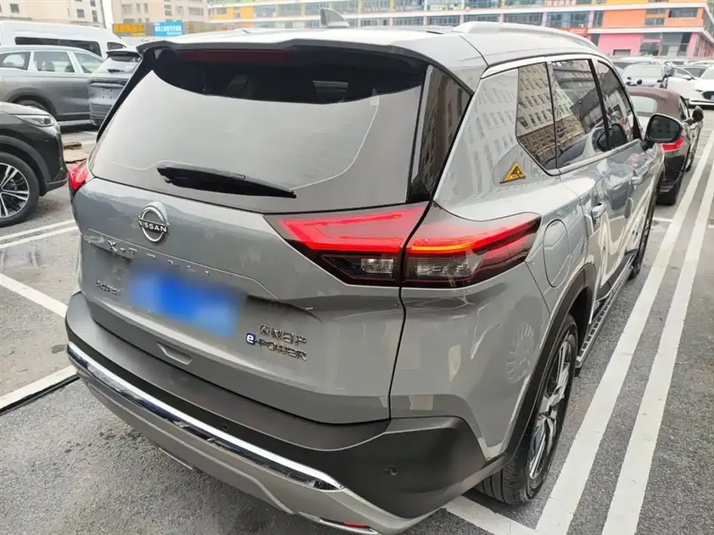 Nissan X-Trail 2023 из CN, фото 3