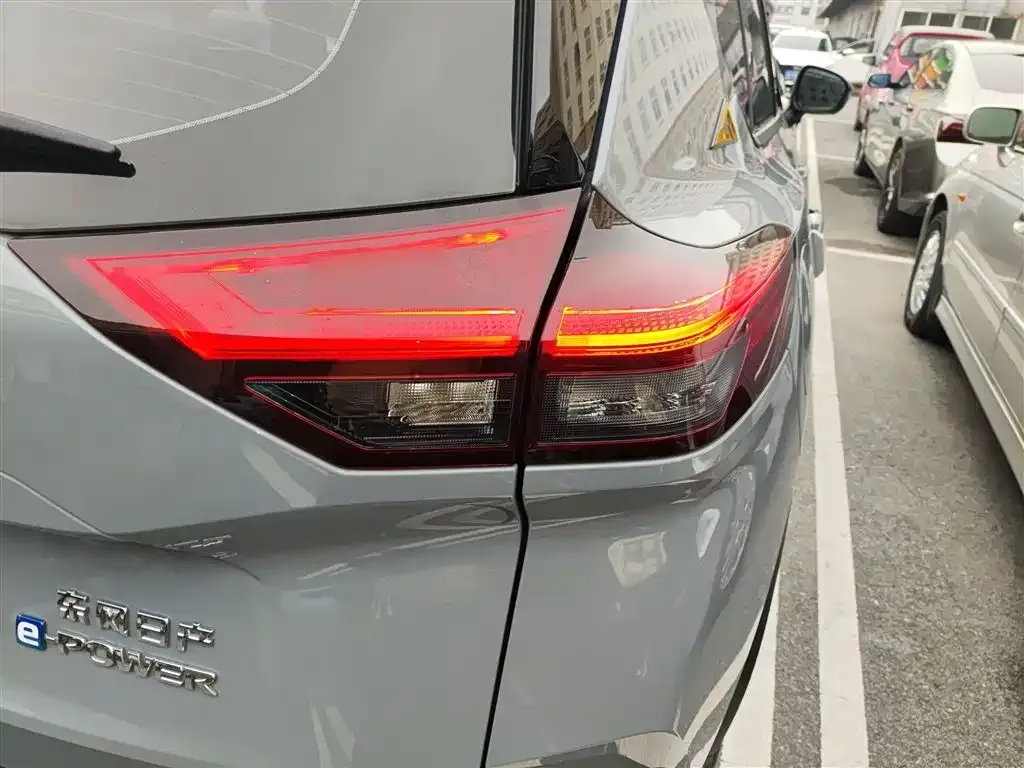 Nissan X-Trail 2023 из CN, фото 2