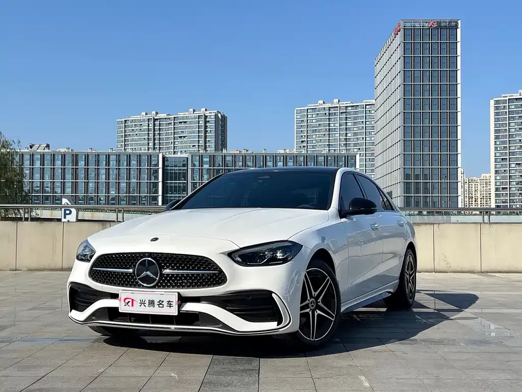 Mercedes-Benz C-Class — фото 1