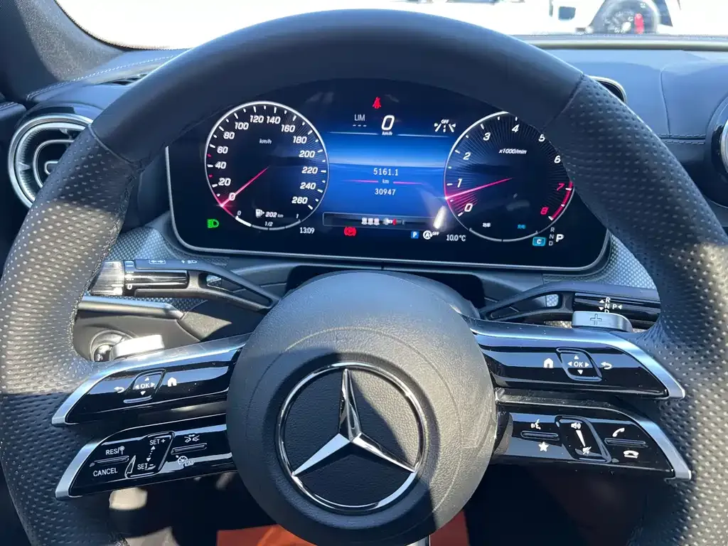 Mercedes-Benz C-Class — фото 10