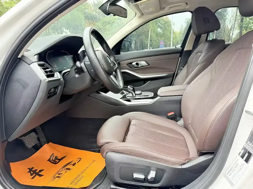 BMW 3 Series 2022 из CN, фото 3