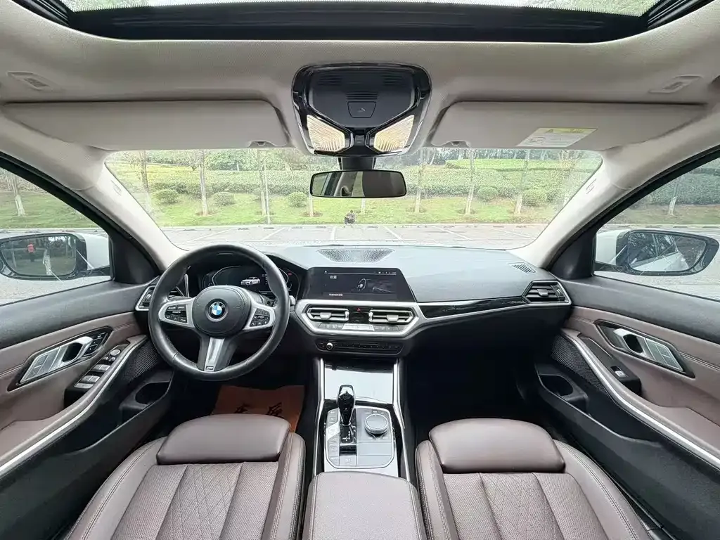 BMW 3 Series 2022 из CN, фото 8