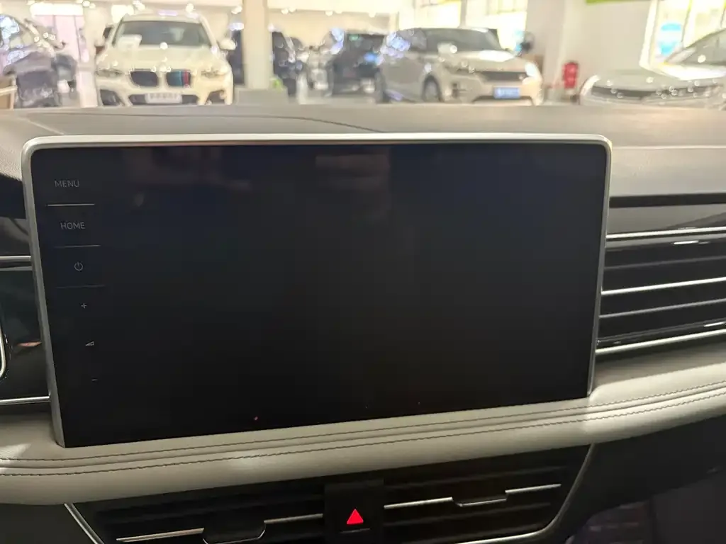 Volkswagen Tiguan L 2022 из CN, фото 3