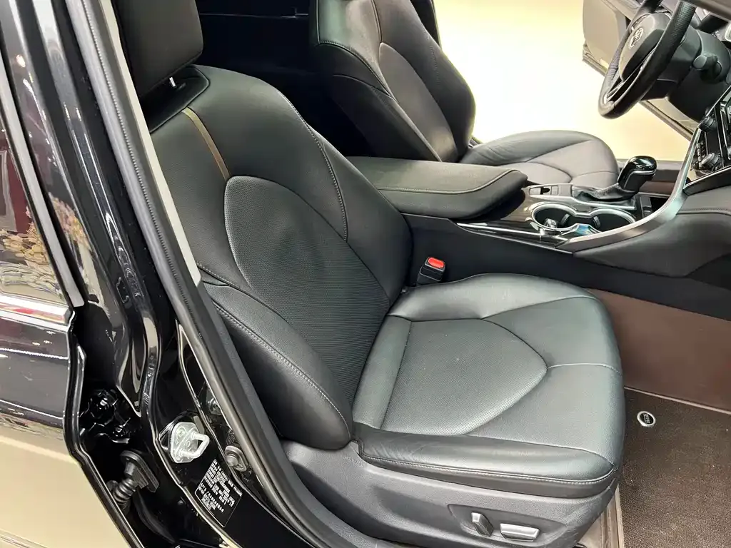 Toyota Camry 2024 из CN, фото 9