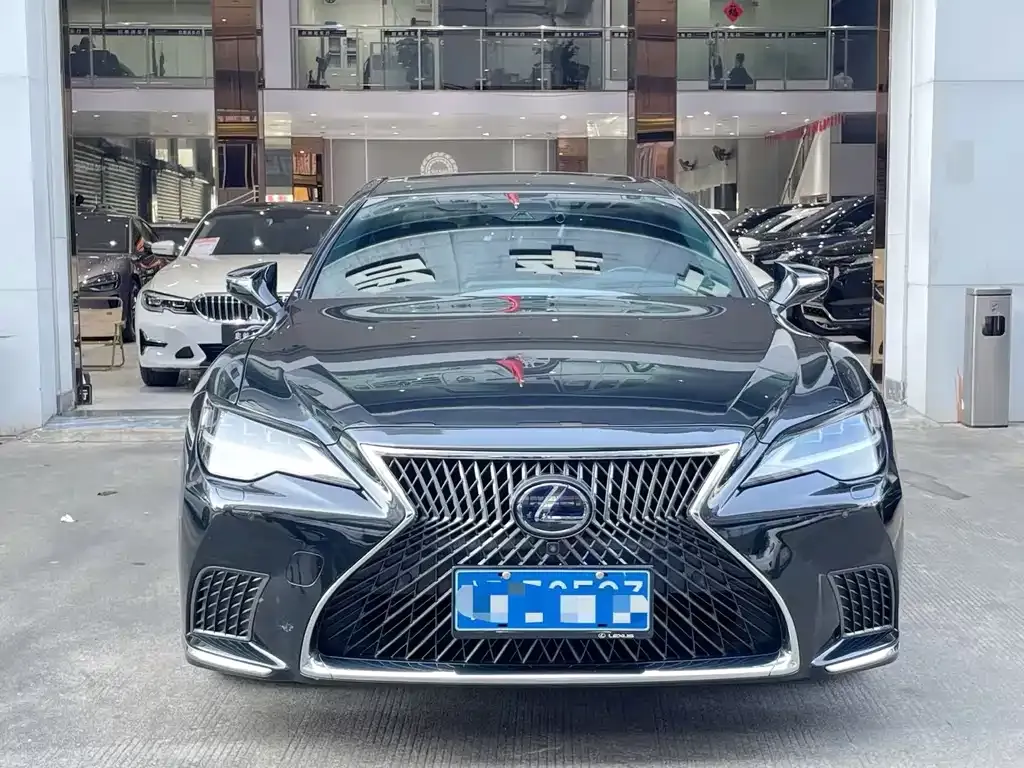 Lexus LS 2021 из CN, фото 8
