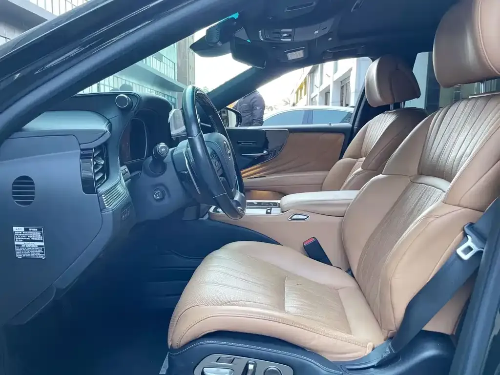 Lexus LS 2021 из CN, фото 5