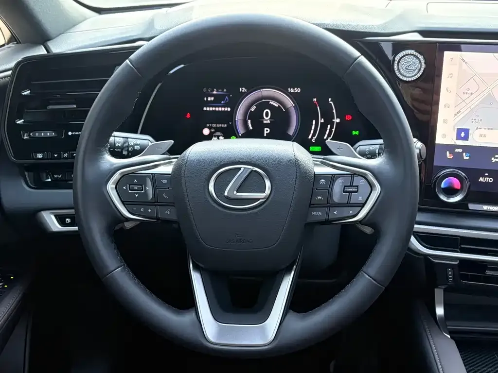 Lexus RX — фото 10
