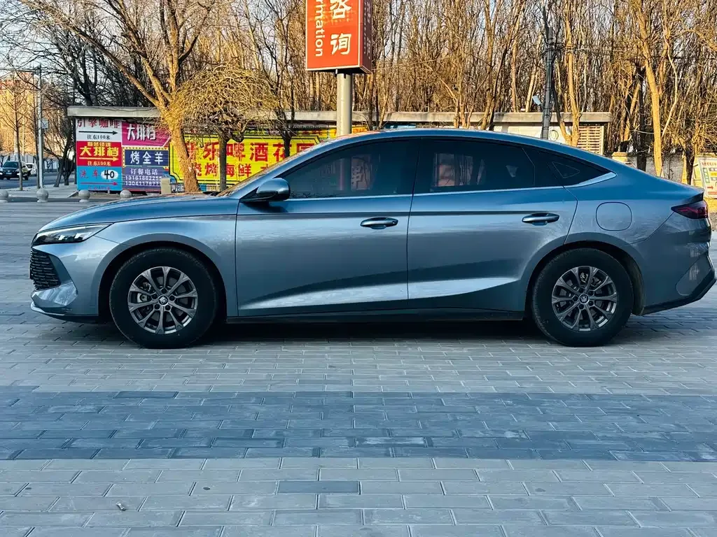 BYD Qin L — фото 8
