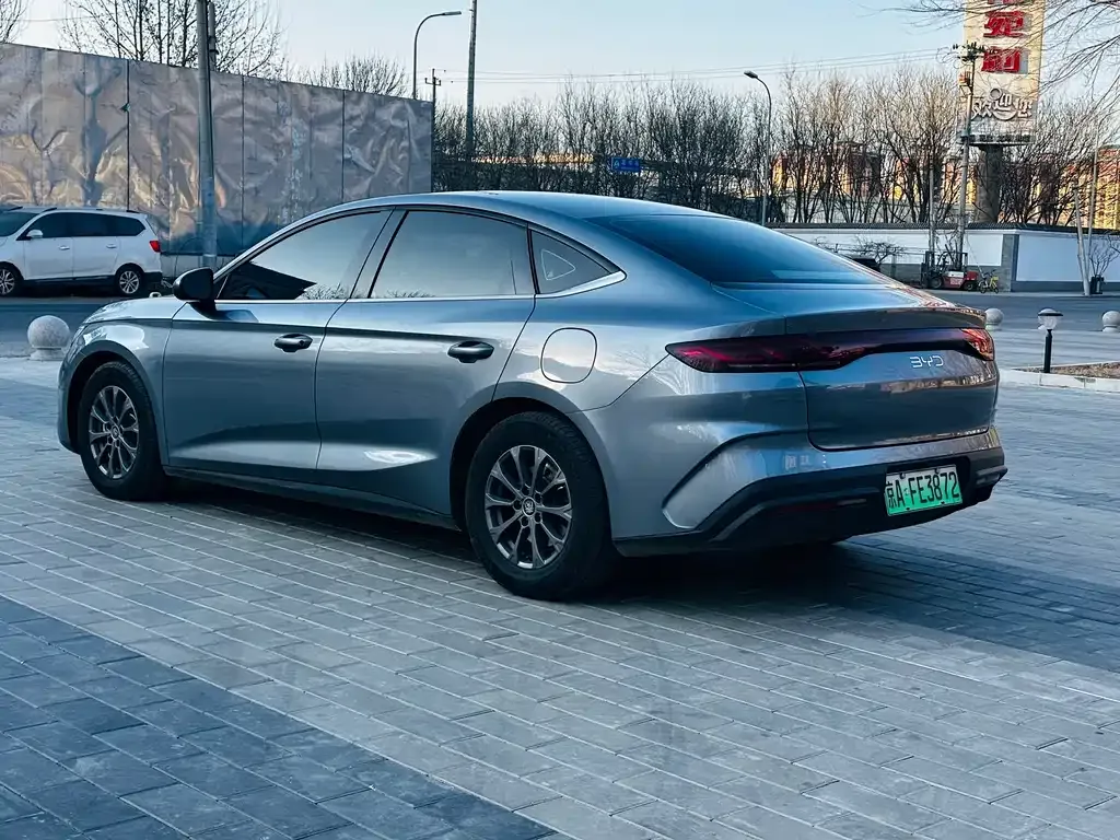 BYD Qin L — фото 4